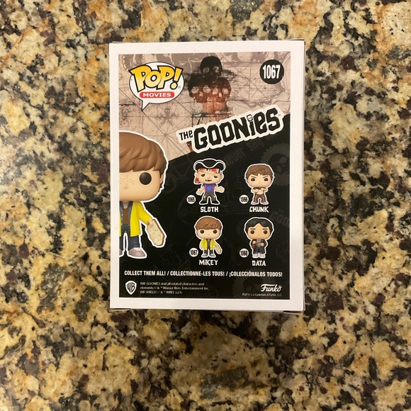 Funko POP! Movies The Goonies - Mikey #1067 - BNIB - Picture 6 of 6